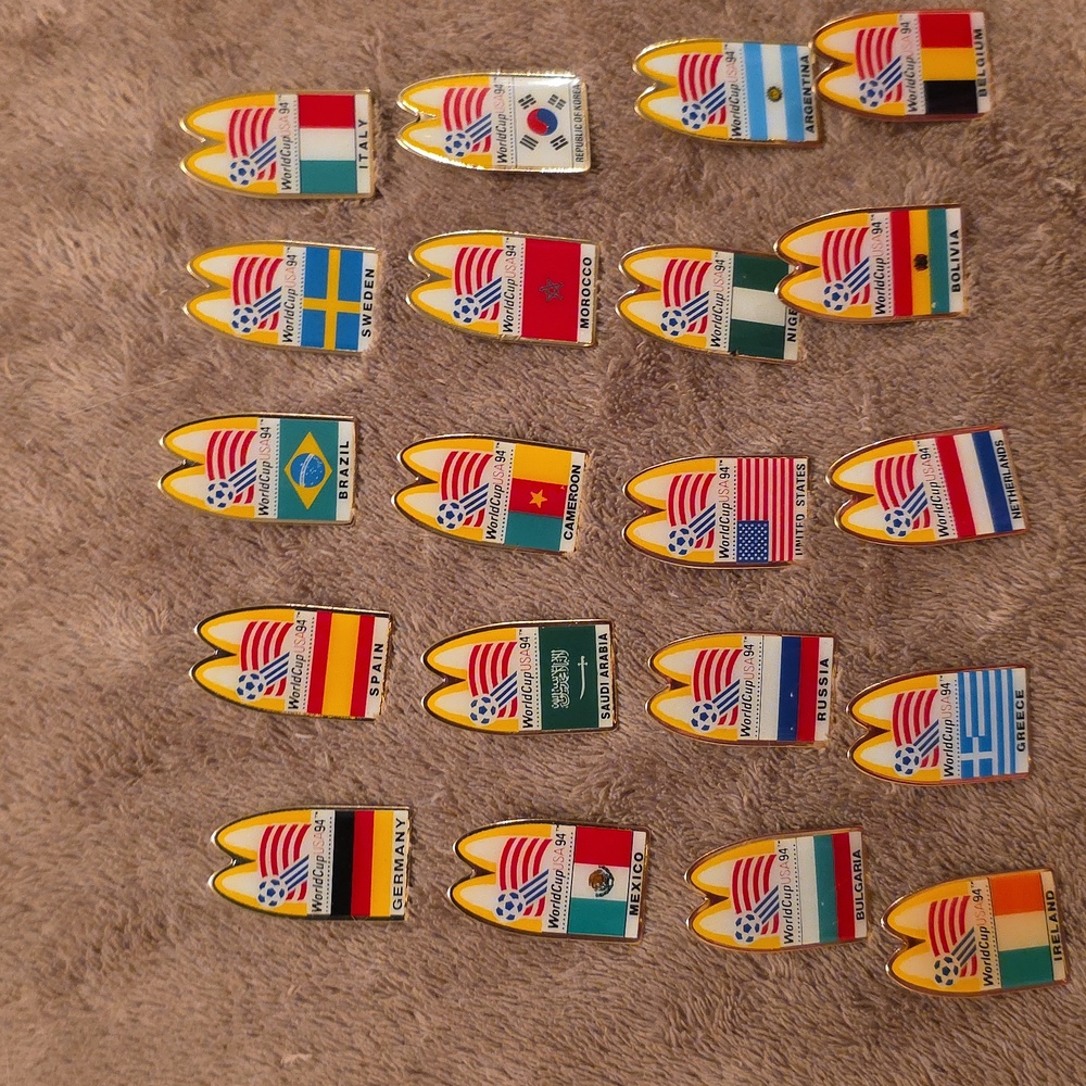World Cup Flag Pins Collection - Picture 4 of 7